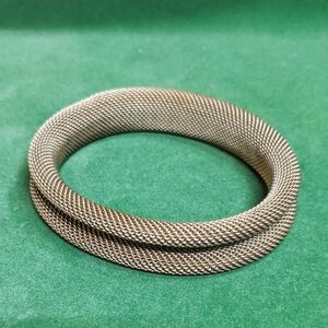 Mesh Metal Unisex Bangle Bracelet, Brassy Goldtone